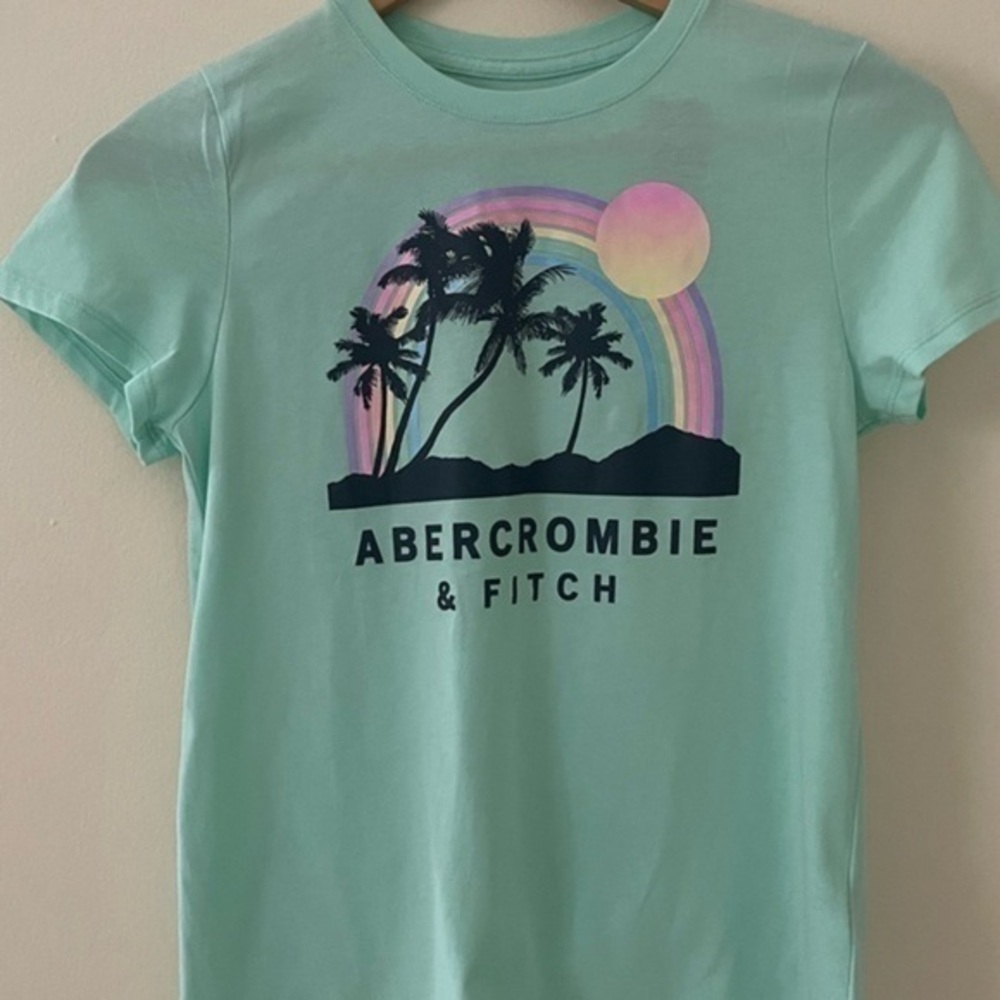 Abercrombie Kids Green Short Sleeve Tee with Tropical Graphic